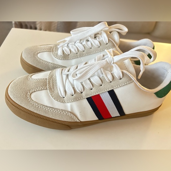 Tommy Hilfiger Women's Latzi Sneaker - Picture 5 of 9